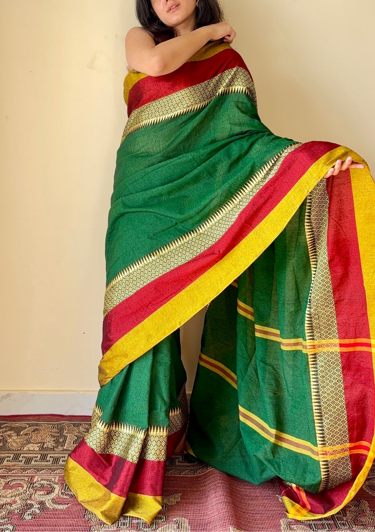 Aarini Green Temple Border Handloom Pure Cotton Saree - Qatha 