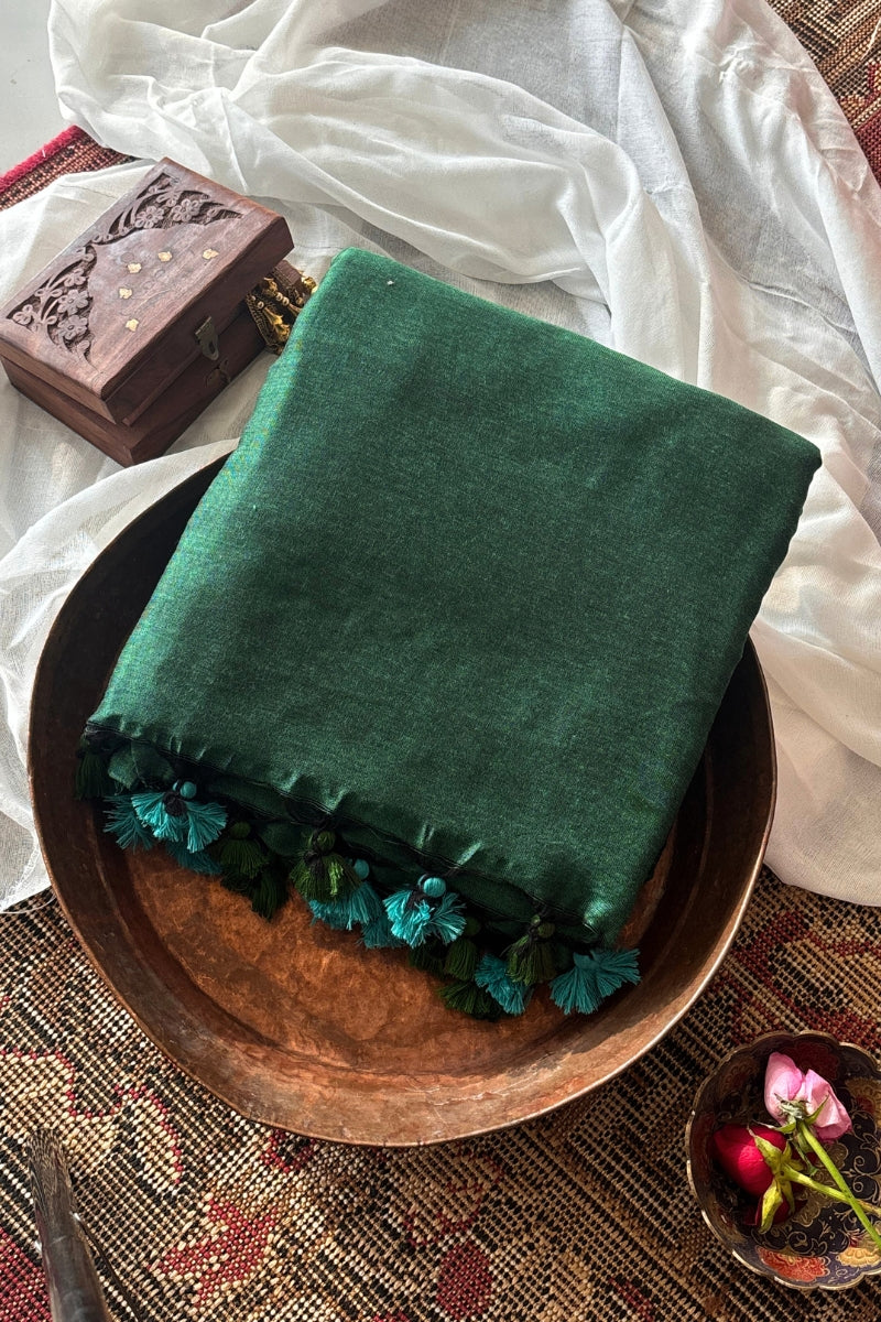 Mrinalini Peacock Blue and Green Soft Cotton Mulmul Saree with Tassels - Qatha 