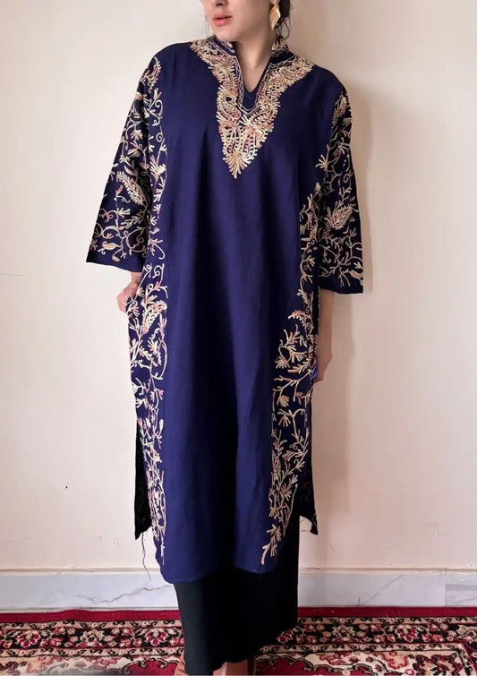 Mehru | Deep Purple Woollen Kashmiri Phiran with Floral Aari Embroidery