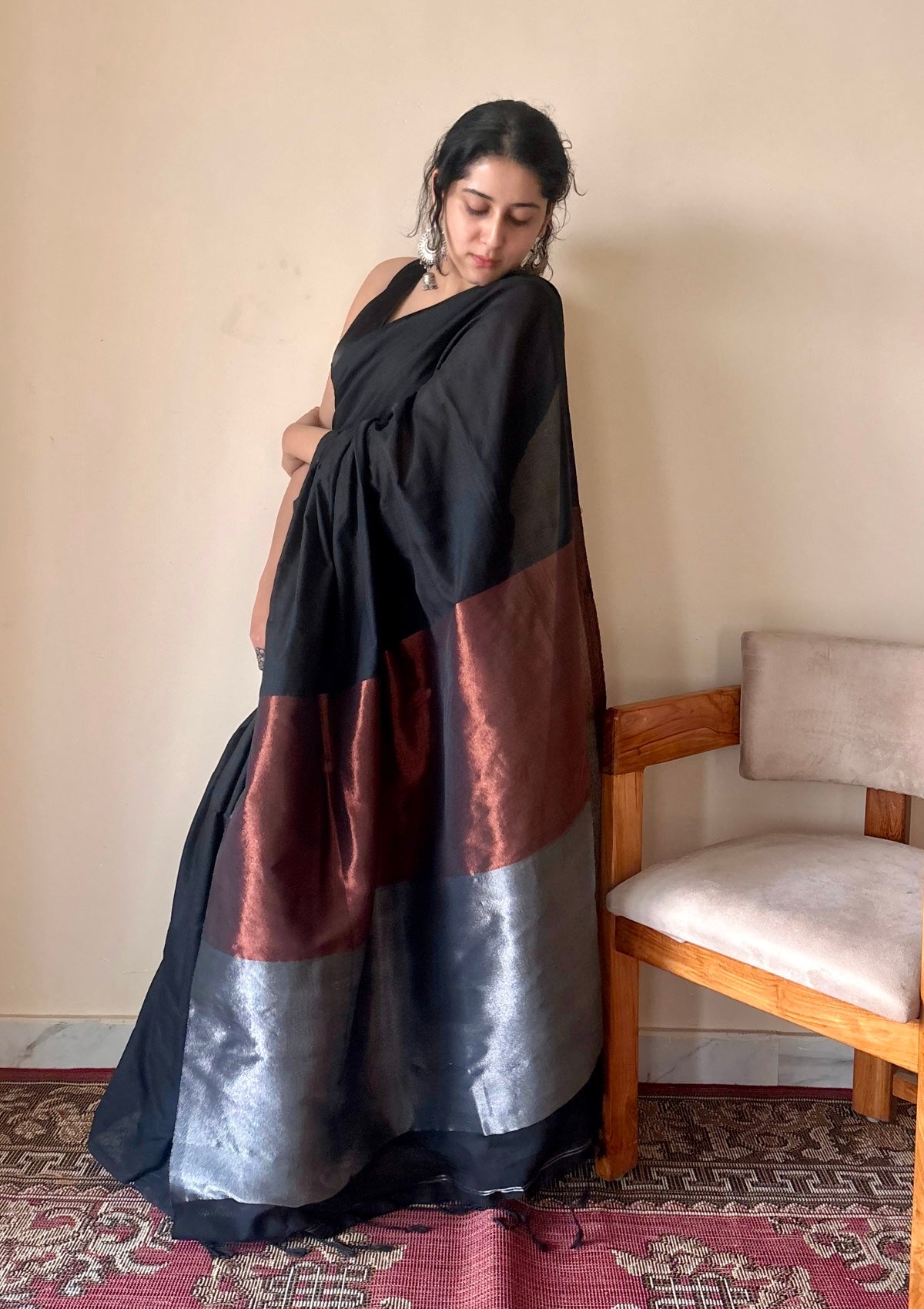 Tamira Black Pure Handloom Cotton Saree with Silver and Copper Tissue Pallu - Qatha 