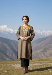 Rumi | Light Brown Woollen Kashmiri Phiran with Floral Aari Embroidery