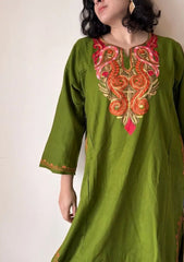 Darya | Grey Woollen Kashmiri Phiran with Floral Embroidery