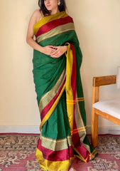 Aarini Green Temple Border Handloom Pure Cotton Saree - Qatha 
